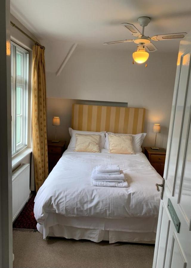 Parsnips House Bnb กลาสตันเบอรี ภายนอก รูปภาพ